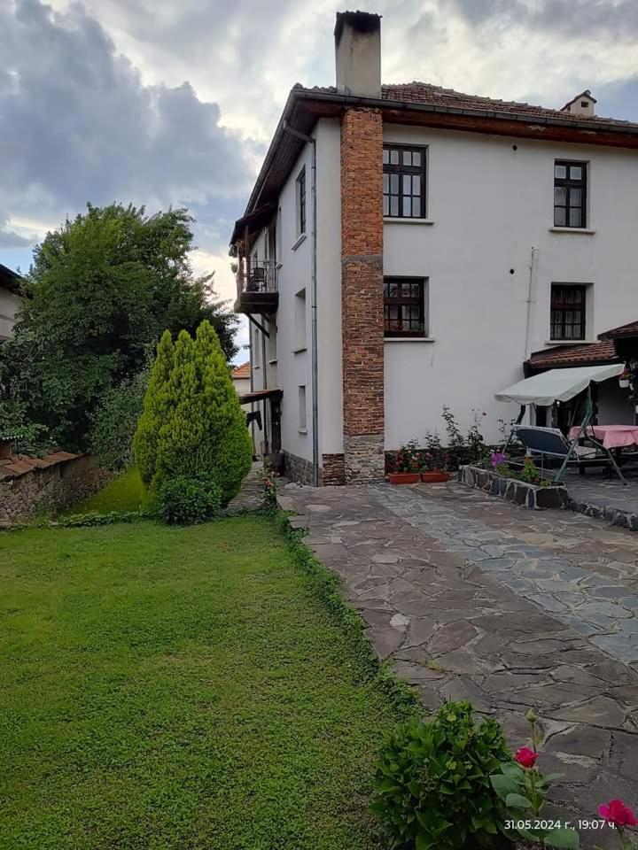 Guest House Popov Marchevo Екстер'єр фото